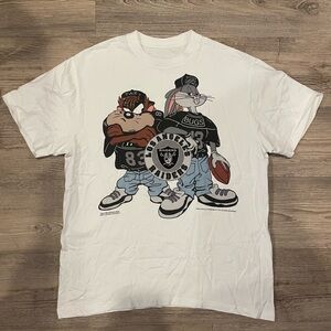 Vintage Los Angeles Raiders Looney Tunes Graphic T-Shirt